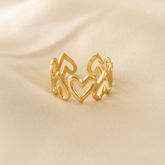 Anillo de corazones